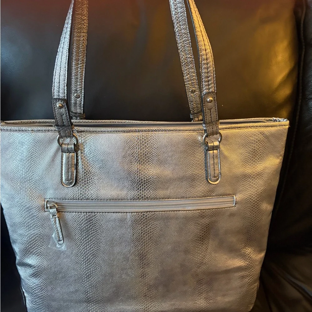 Nine West Metallic Silver Women's pocketbook - Picture 3 of 5